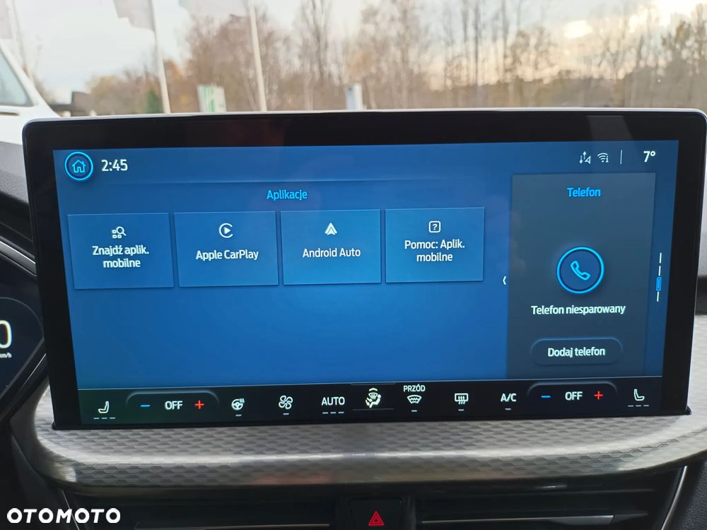 Ford Kuga - 26