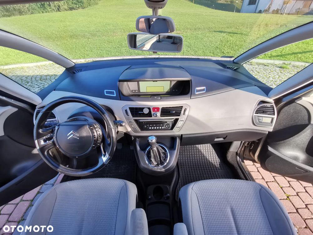 Citroën C4 Picasso - 8