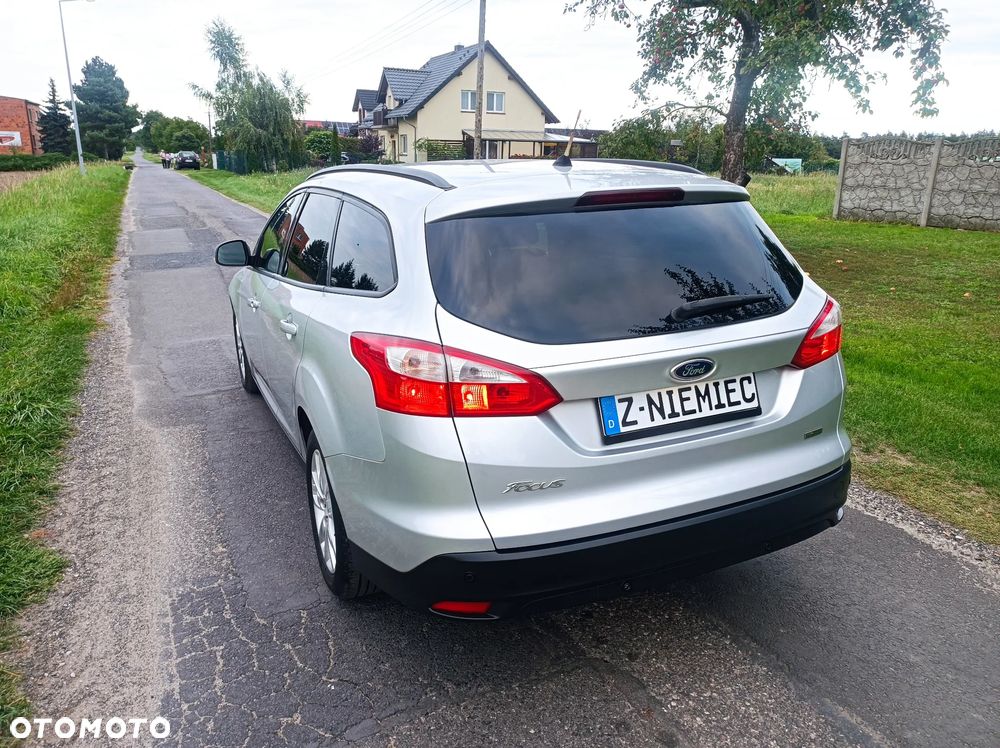 Ford Focus 1.6 TDCi DPF SYNC Edition - 39