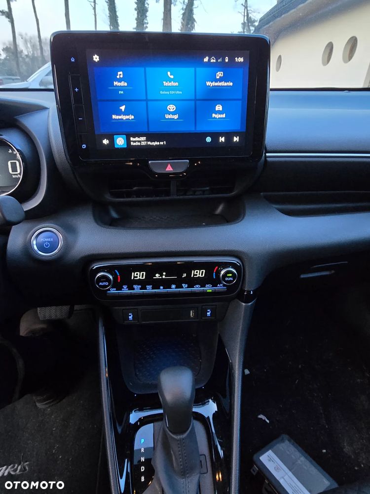 Toyota Yaris Hybrid 1.5 Executive - 8