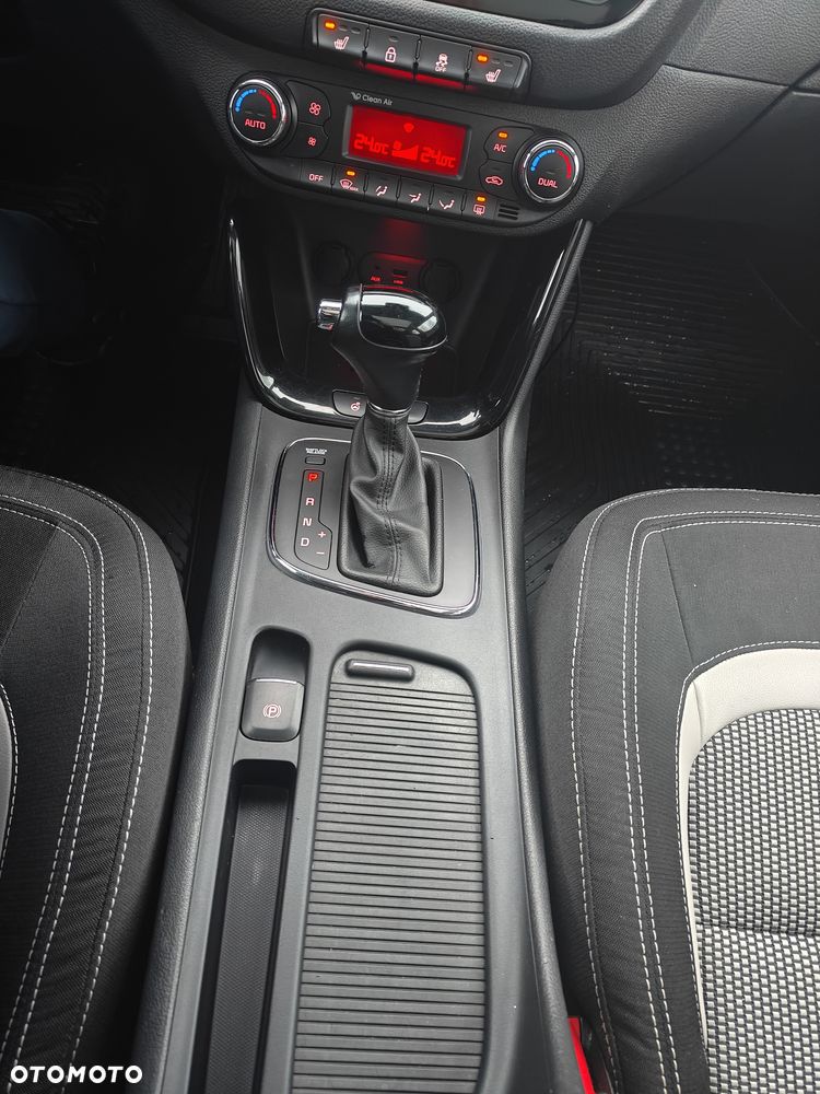 Kia Ceed 1.6 CRDi 128 Platinum Edition - 10