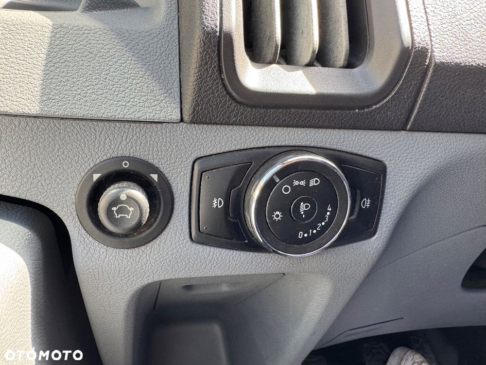 Ford Transit - 15