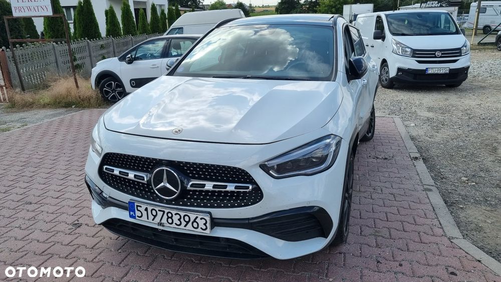 Mercedes-Benz GLA 250 e 8G-DCT AMG Line - 15