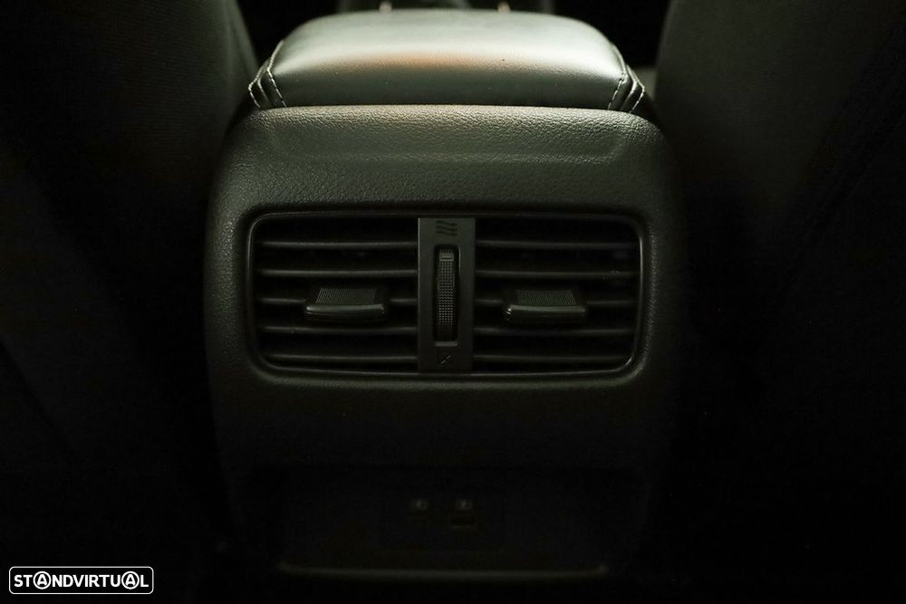 Nissan Qashqai 1.3 DIG-T N-Connecta LED - 23