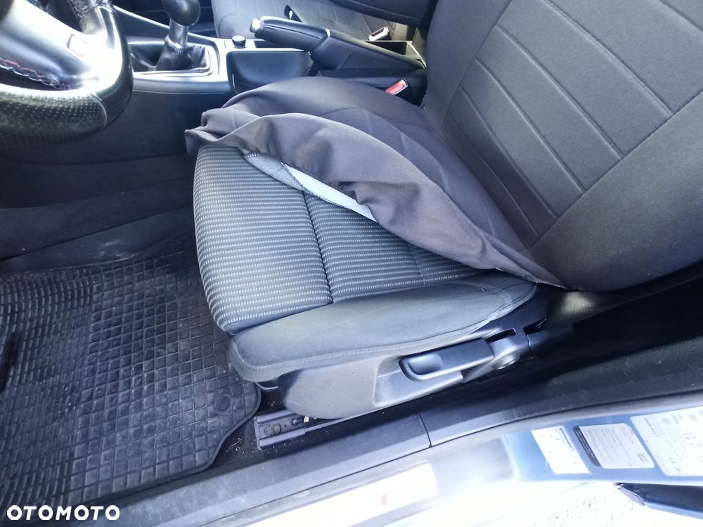 Audi A4 Limousine - 8