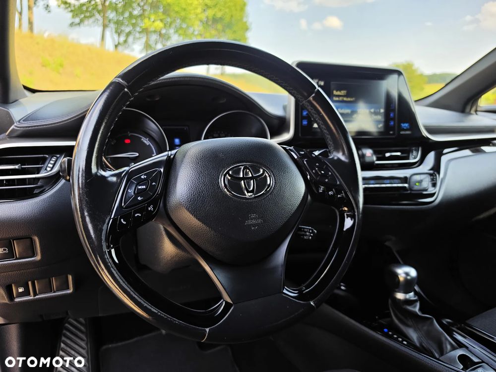 Toyota C-HR 1.8 Hybrid Dynamic - 18