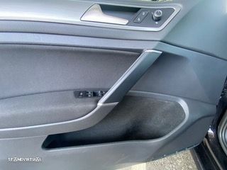 VW Golf Variant 1.6 TDi Confortline - 20
