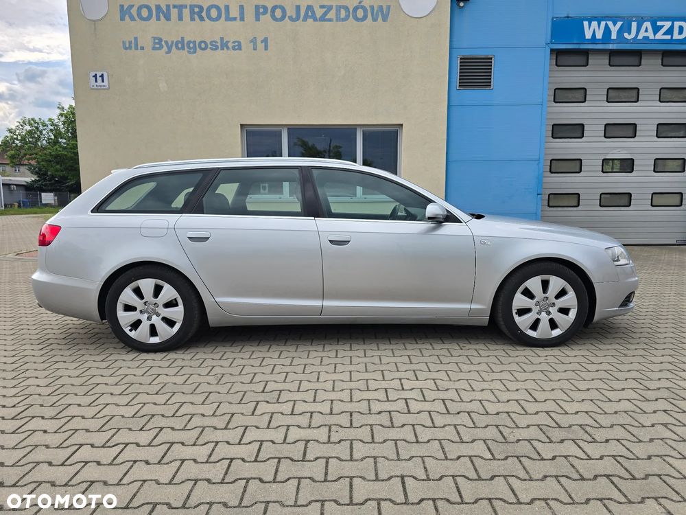 Audi A6 Avant 2.4 - 12