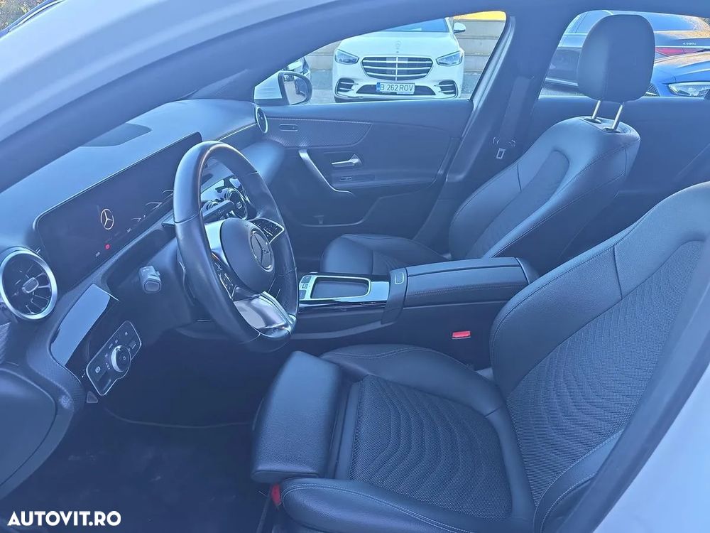 Mercedes-Benz A 180 d 8G-DCT - 13