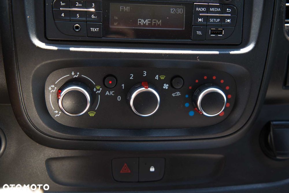 Renault Trafic L2H1 - 35