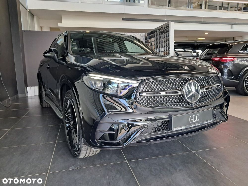 Mercedes-Benz GLC - 11