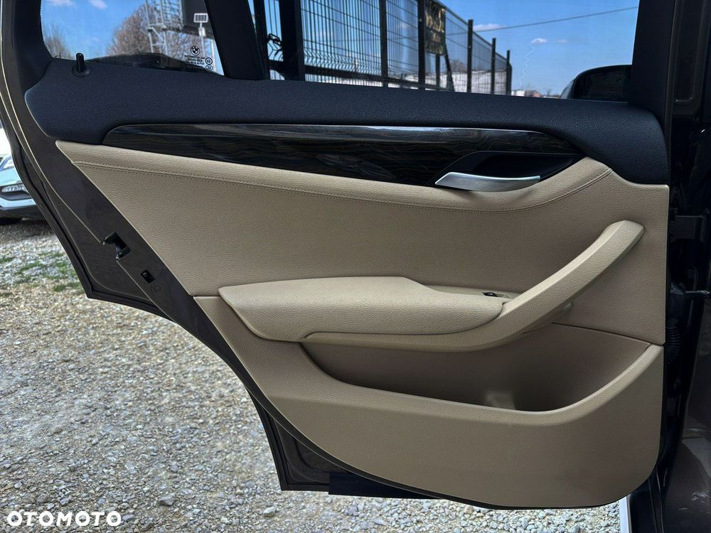 BMW X1 xDrive20d - 20