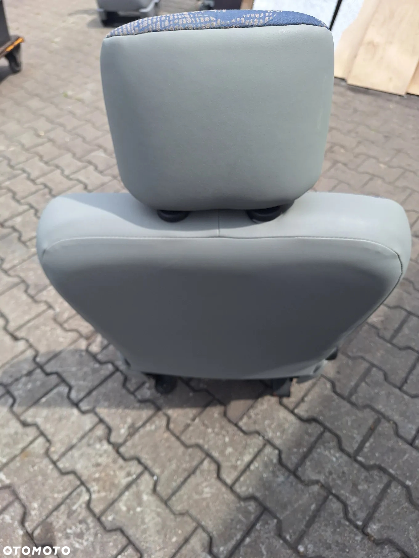FOTEL KIEROWCY LEWY VIVARO TRAFIC - 5