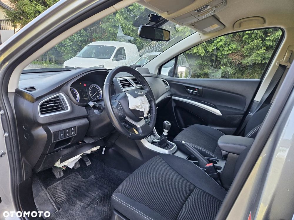 Suzuki SX4 S-Cross - 17