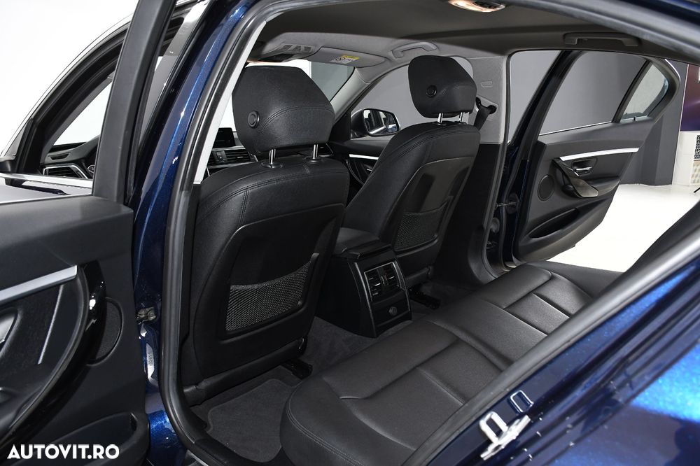 BMW Seria 3 330e iPerformance Sport Line - 12