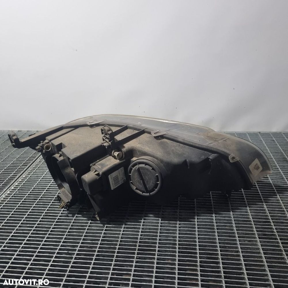 Far Stanga BMW X5 E70 2007 - 2010 SUV 4 Usi (1443) Cu lupă - 2