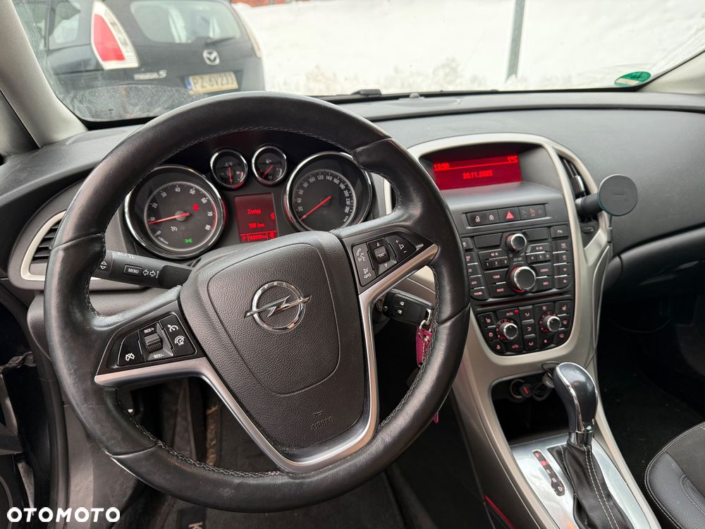 Opel Astra 1.4 Turbo Automatik - 4