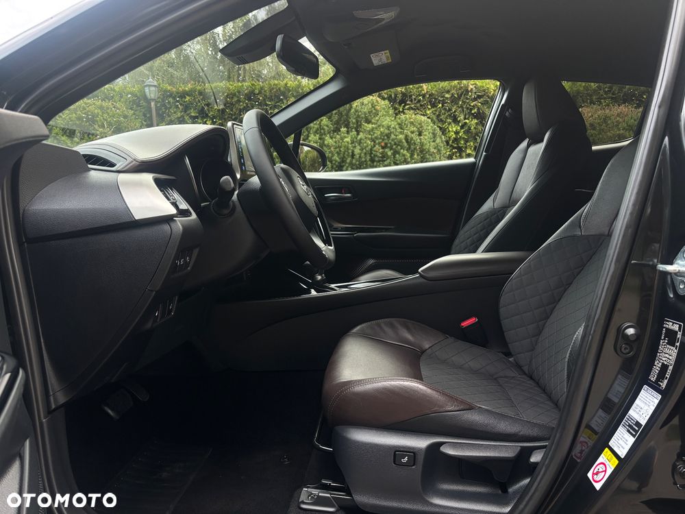 Toyota C-HR Business-Edition - 17