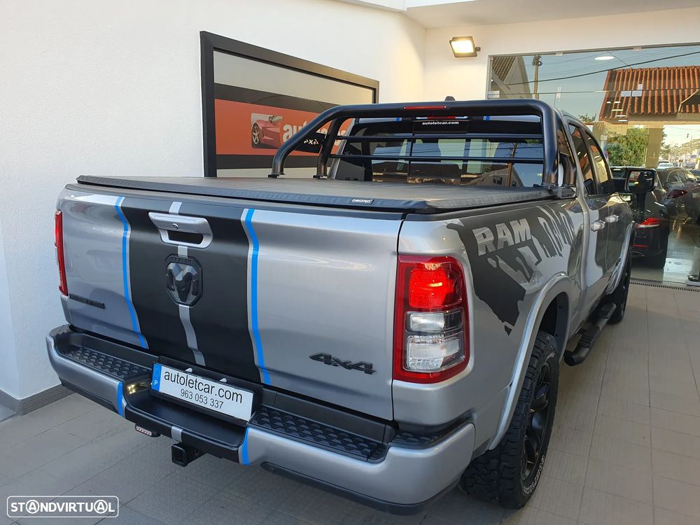 Dodge RAM - 8