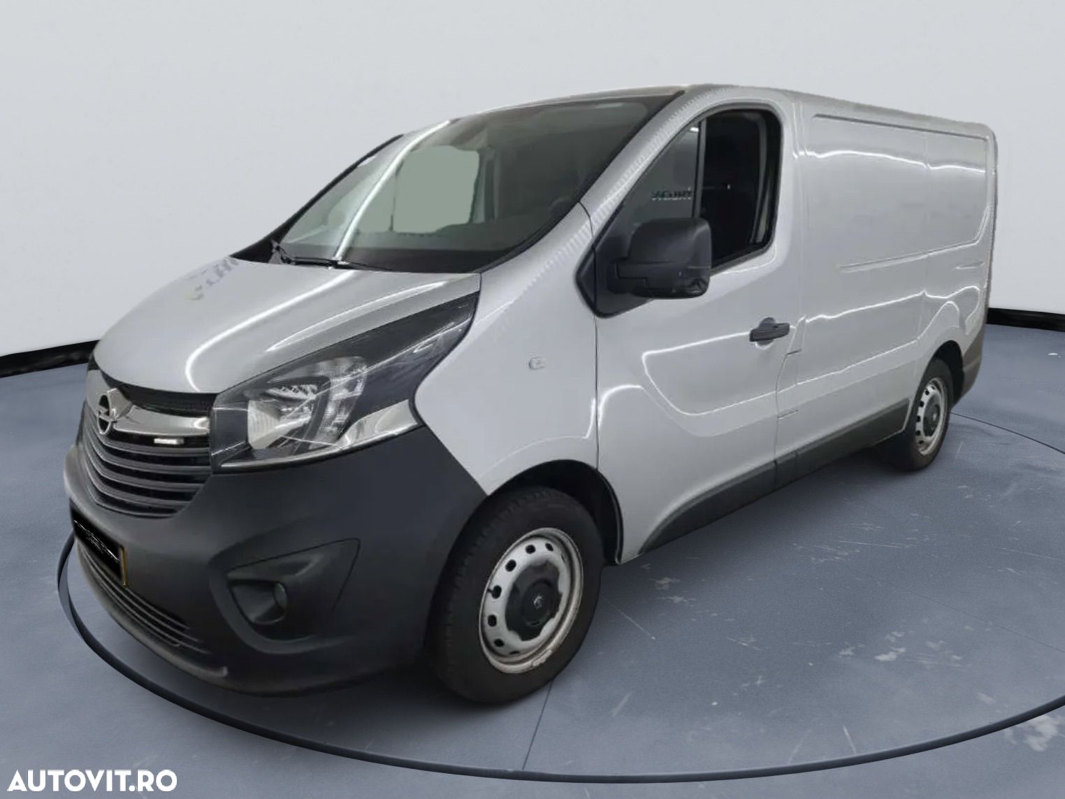 Opel Vivaro - 1
