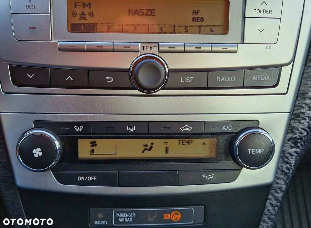 Toyota Avensis 2.0 D-4D Sol - 28