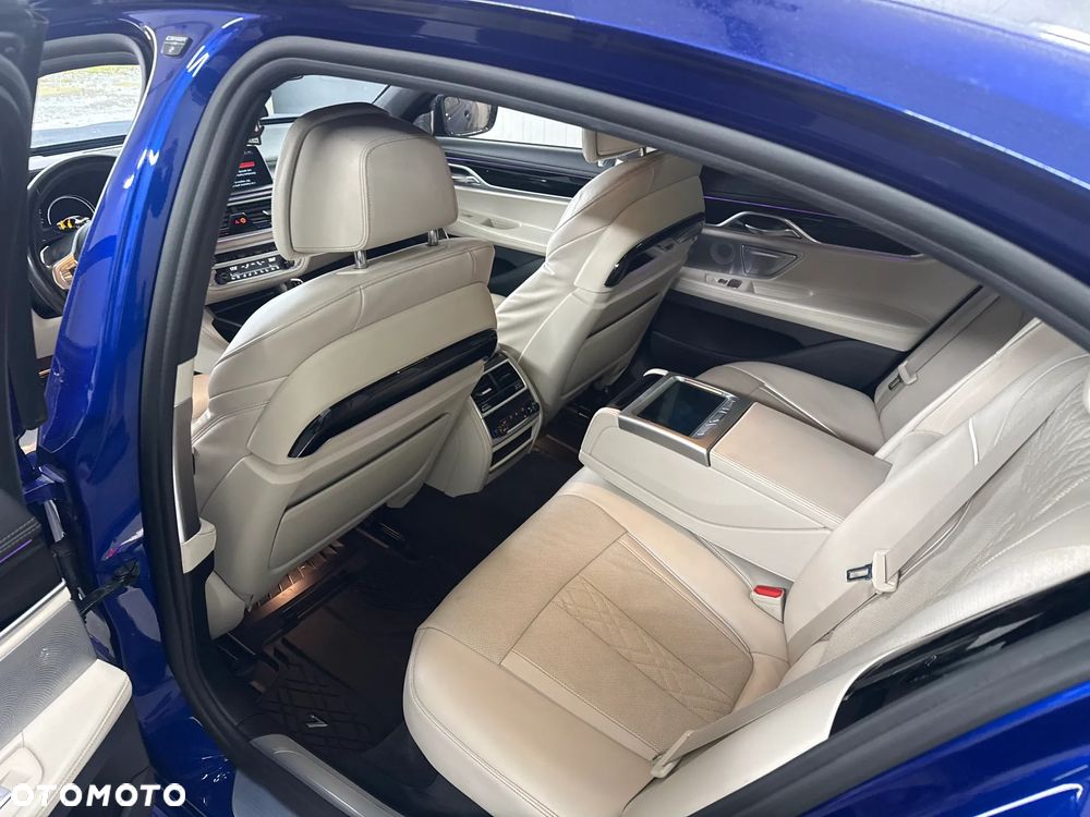 BMW Seria 7 750d xDrive sport - 18