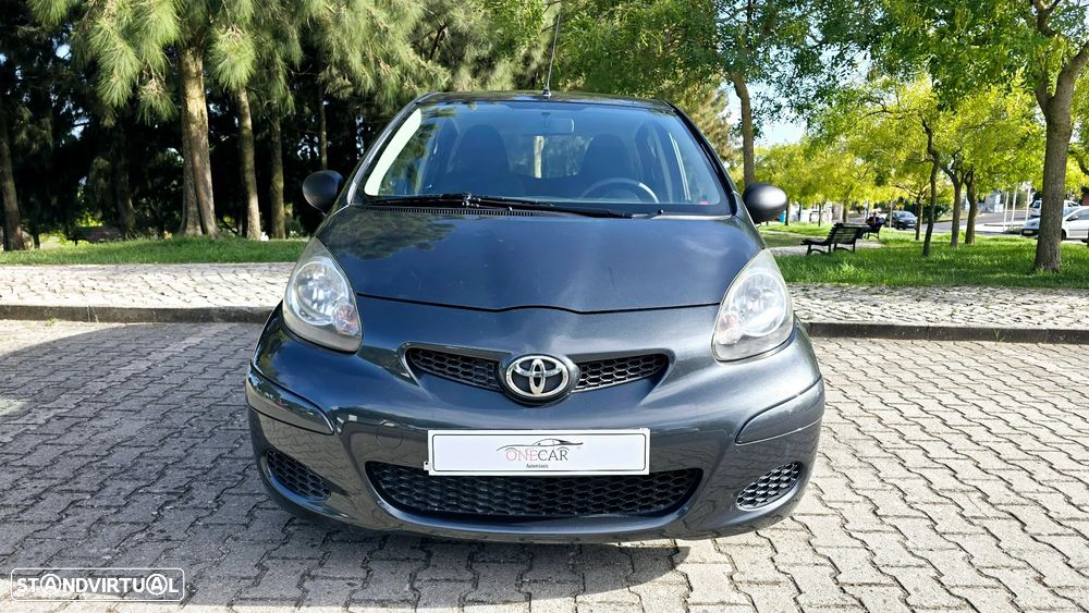 Toyota Aygo 1.0 + AC - 9
