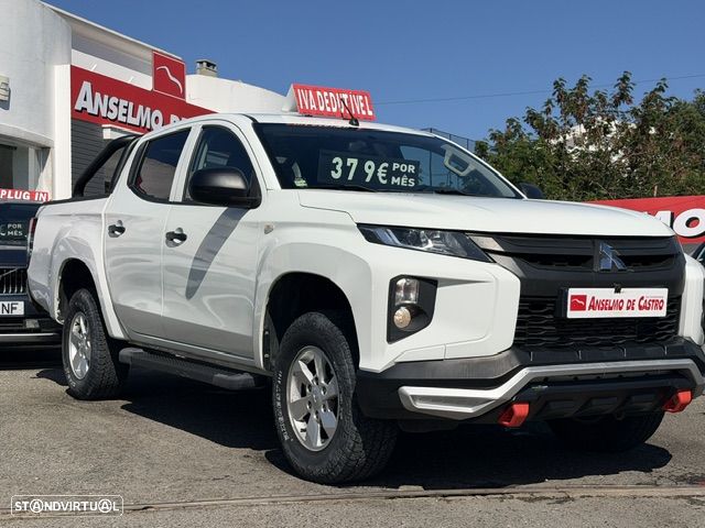Mitsubishi L200 2.3 DI-D Space Cab Invite Strakar Look 4WD - 8