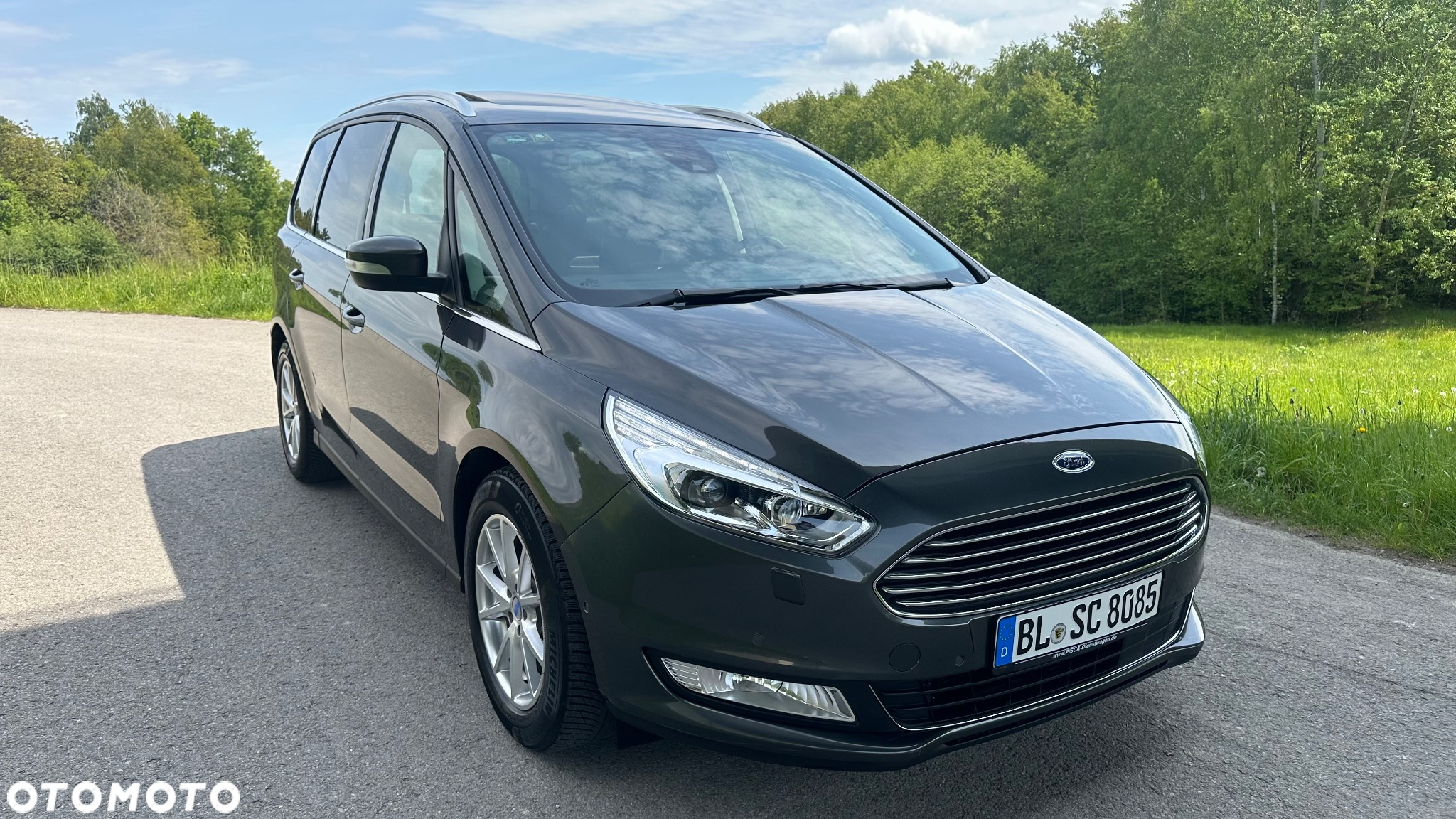 Ford Galaxy 2.0 EcoBlue Twin-Turbo Titanium - 3