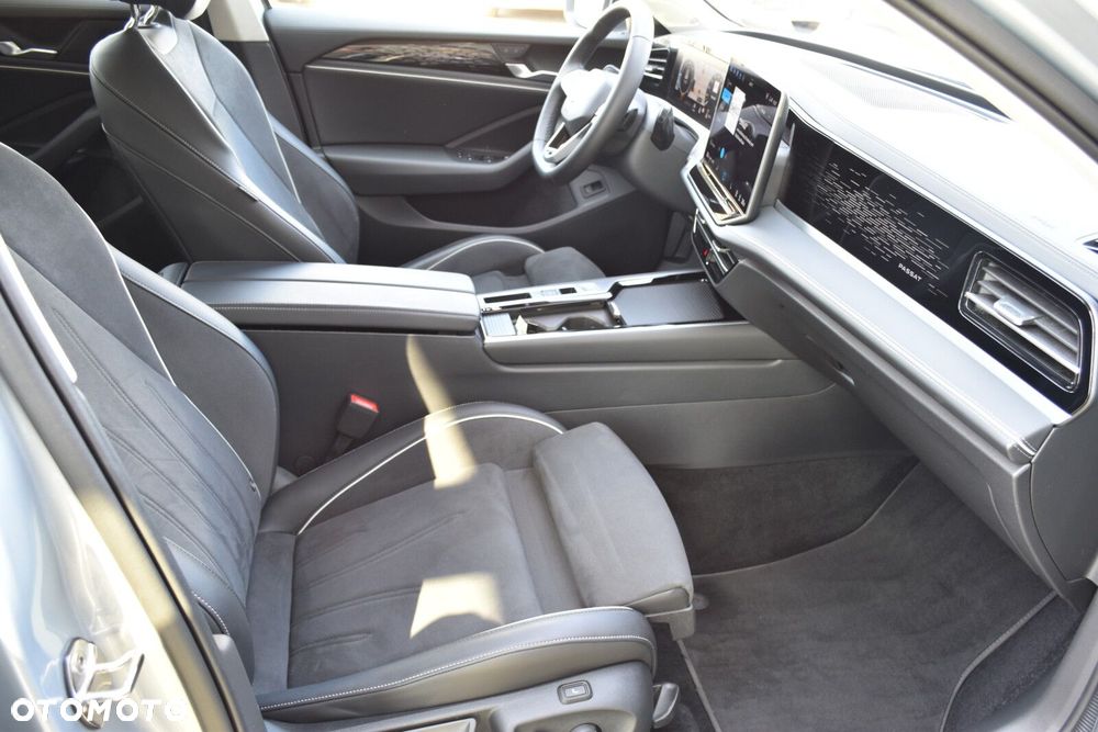 Volkswagen Passat 2024