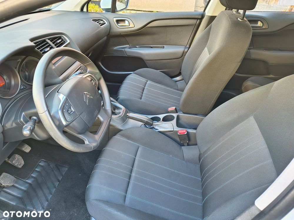 Citroën C4 VTi 95 Attraction - 5