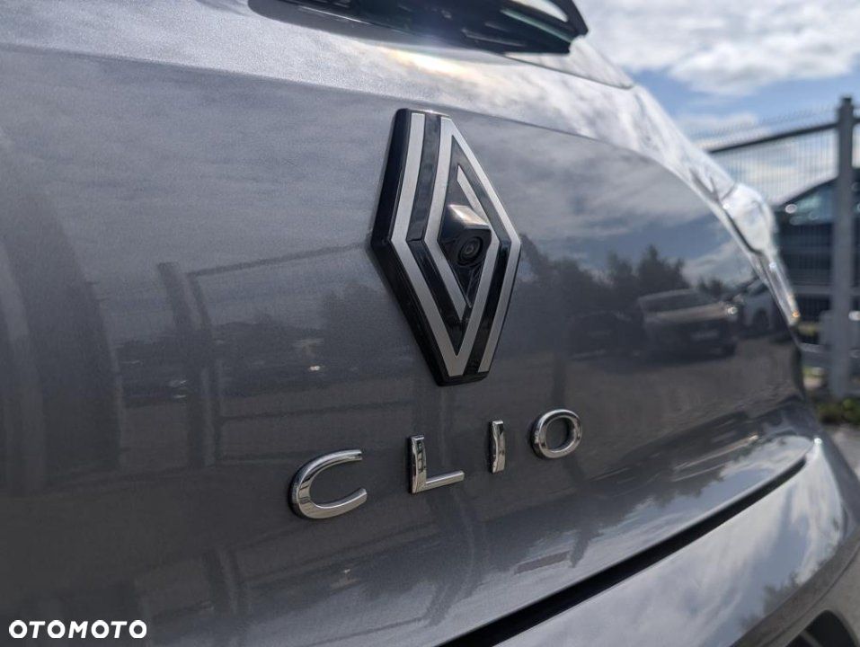 Renault Clio - 9