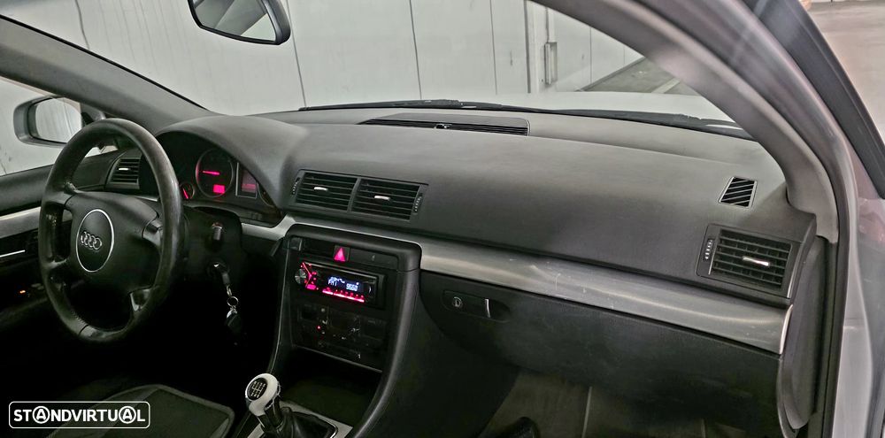 Audi A4 1.9 TDI m6 Sport - 10