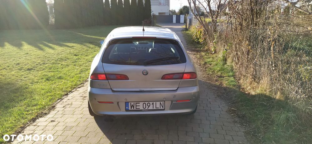 Alfa Romeo 156 2.0 JTS Distinctive - 4