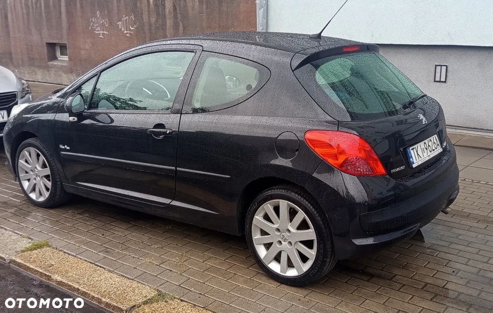 Peugeot 207 - 7