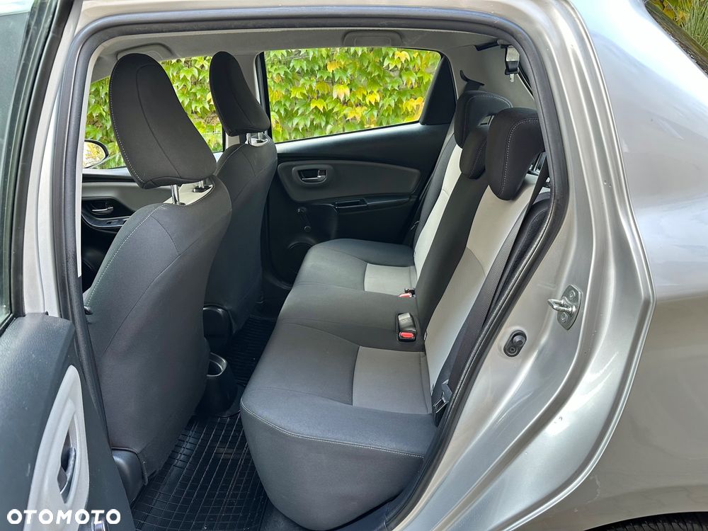 Toyota Yaris 1.5 Premium - 22