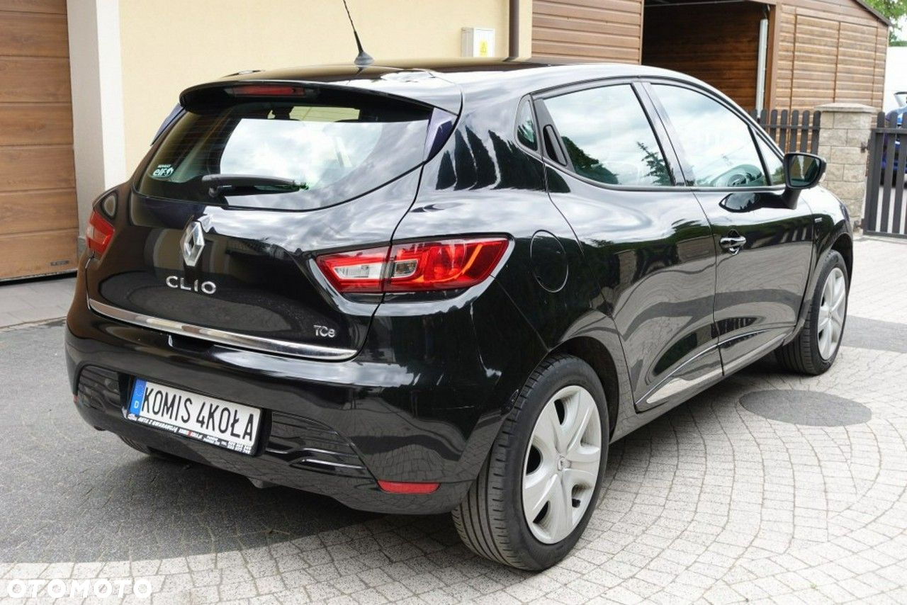 Renault Clio - 7