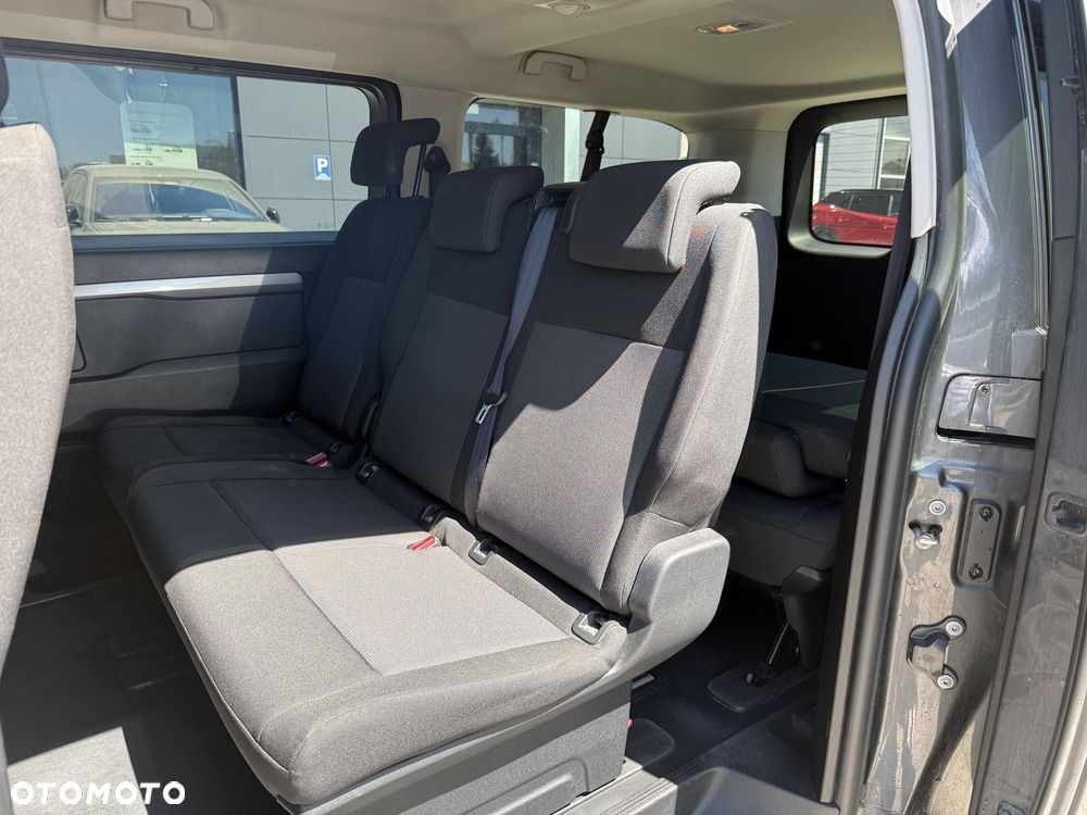 Peugeot Traveller - 25