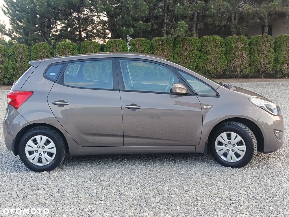Hyundai ix20 1.4 Trend - 11