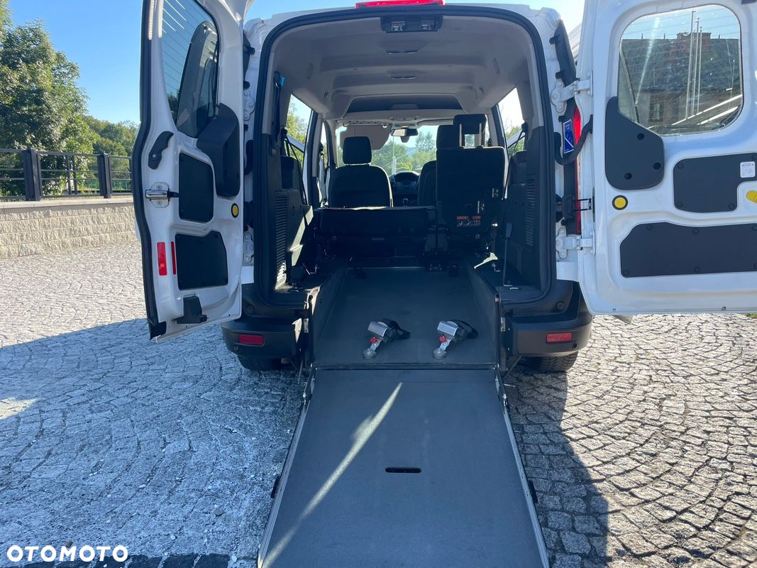 Ford Tourneo Connect - 16
