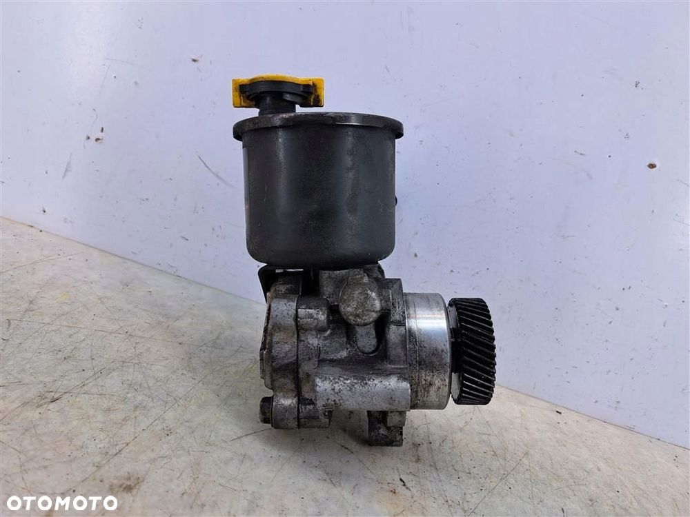 Pompa wspomagania Mazda Premacy  I 1999–2005  MAZDA 6 I 2,0 DiTD 100 KCB873265X - 1