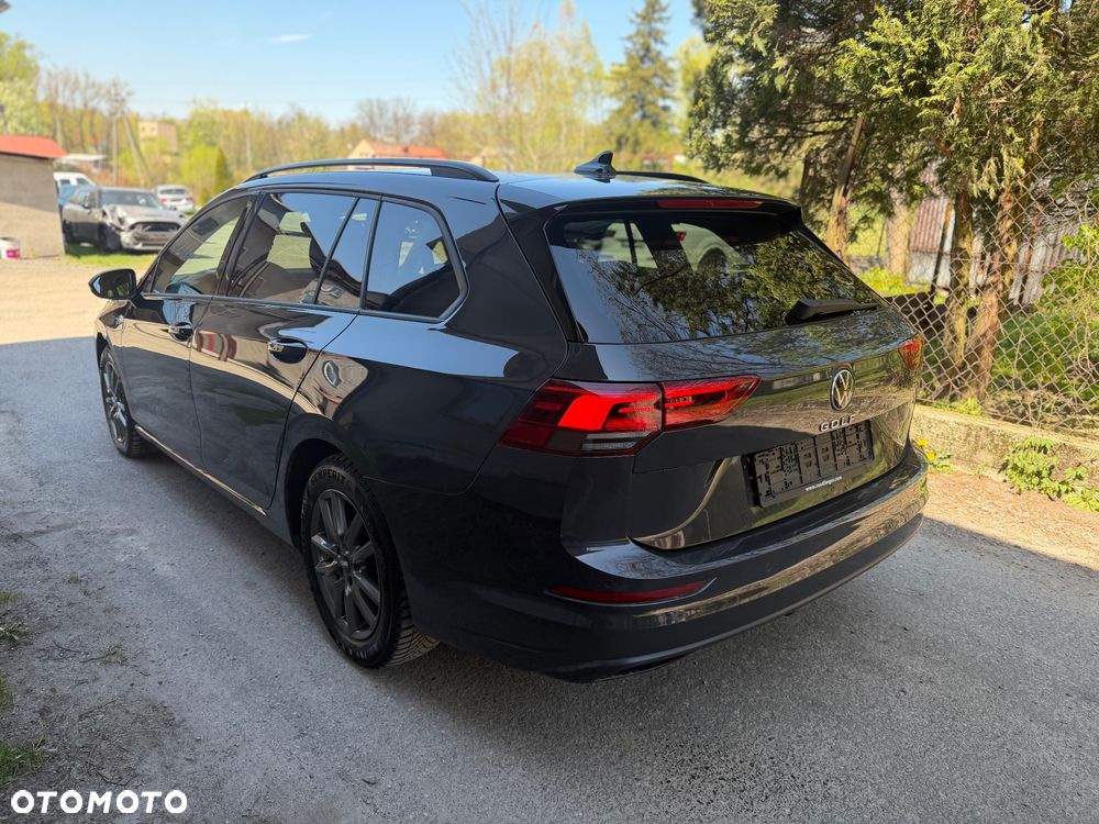 Volkswagen Golf Variant 2.0 TDI SCR DSG Life - 4