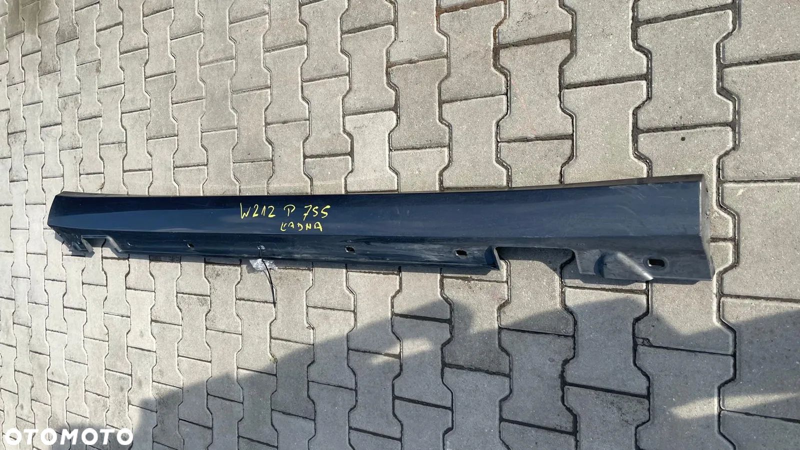 MERCEDES E W212 LIFT SEDAN LISTWA NAKŁADKA NA PRÓG PRAWA KLIPSY KOLOR 755 A2126900840R - 1