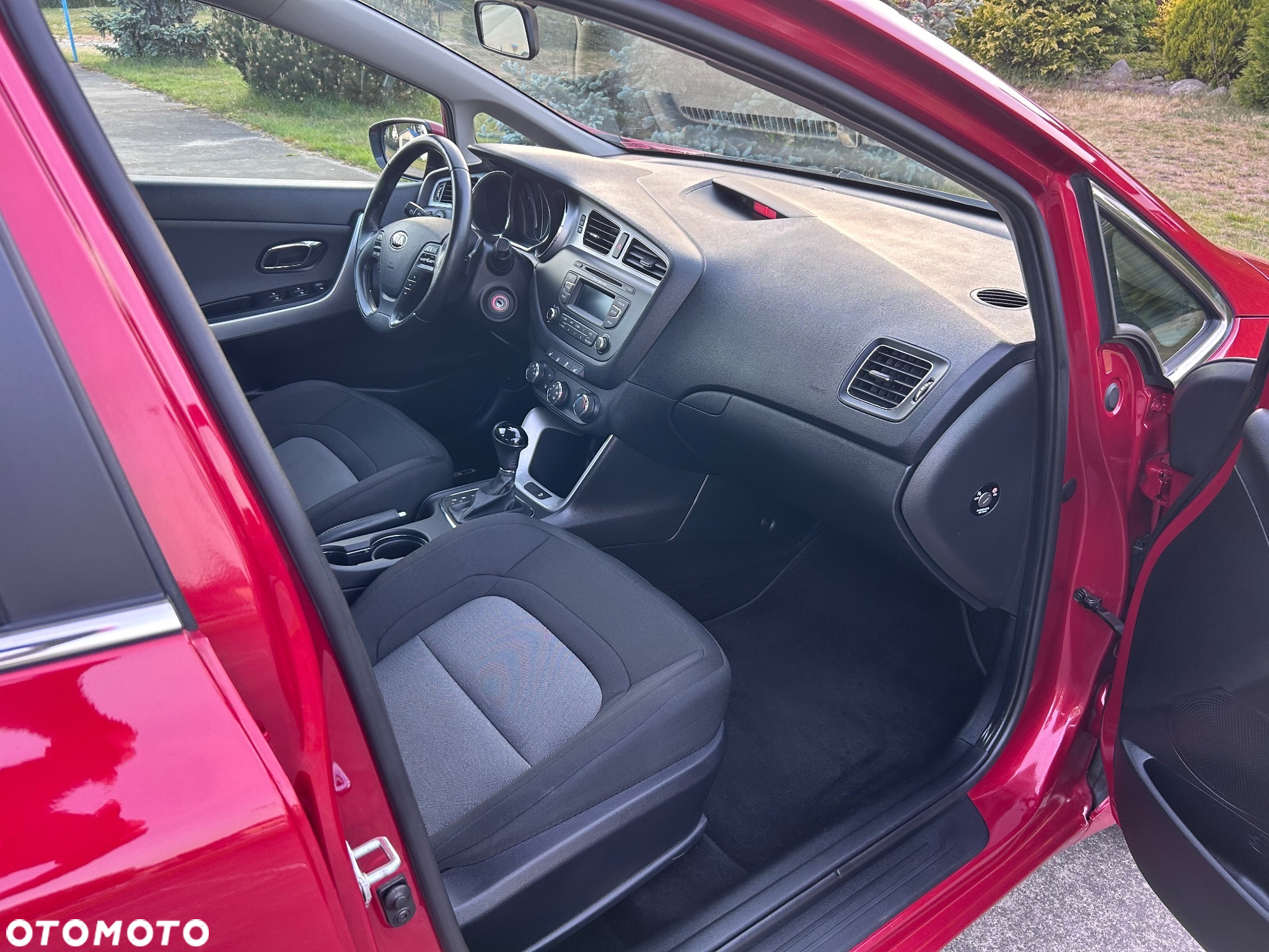Kia Ceed 1.6 GDI DCT SW Platinum Edition - 11