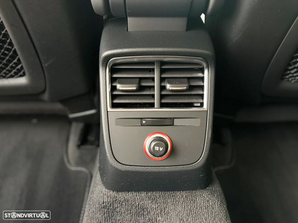 Audi A3 Sportback 2.0 TDI S line Sport Pack - 40