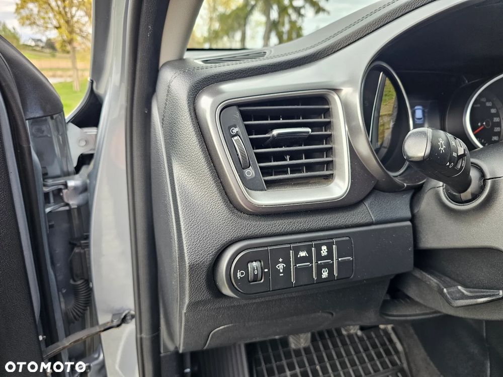 Kia XCeed 1.4 T-GDI L Business Line - 20