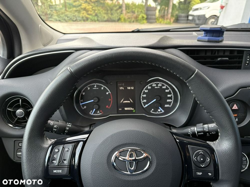 Toyota Yaris - 20