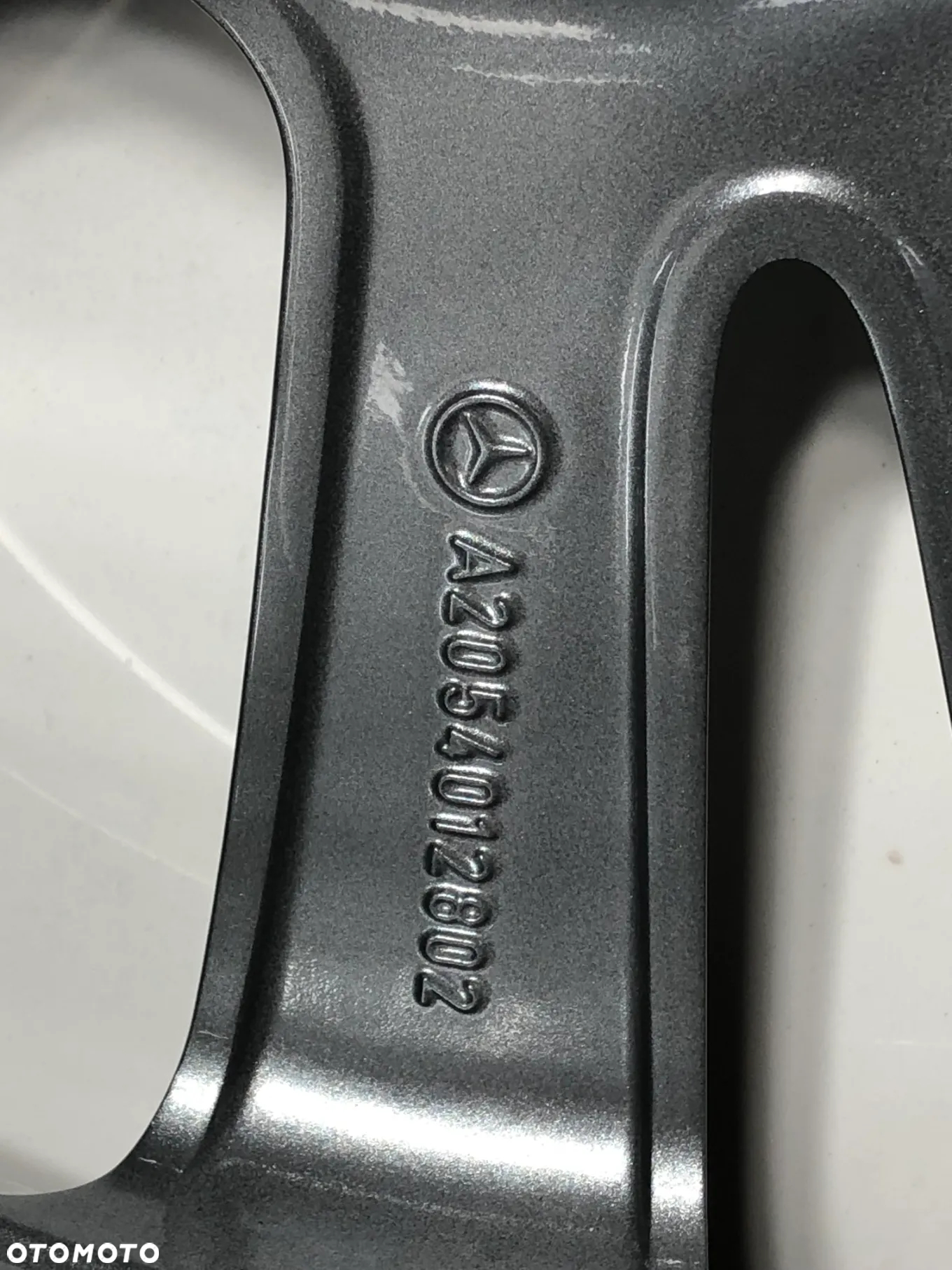FELGA MERCEDES 205 7,5J X 18 CALI ET44 A2054012802     POTESTOWA MINIMALNY PRZEBIEG - 10