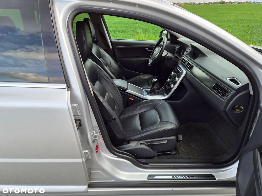 Volvo V70 D4 Drive-E Momentum - 23