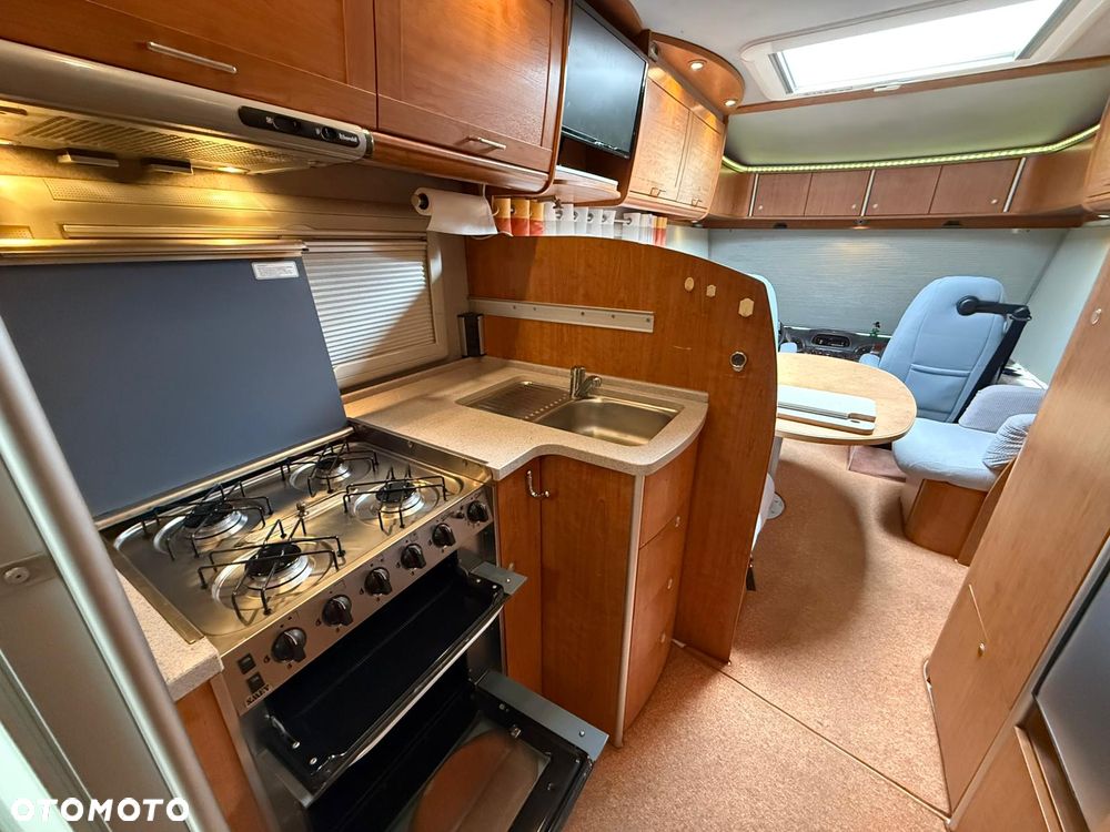 Mercedes-Benz RMB - 26